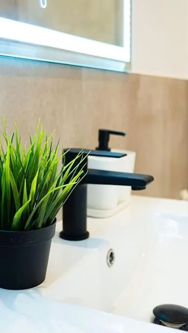 Komfortowy Apartament W Centrum 华沙